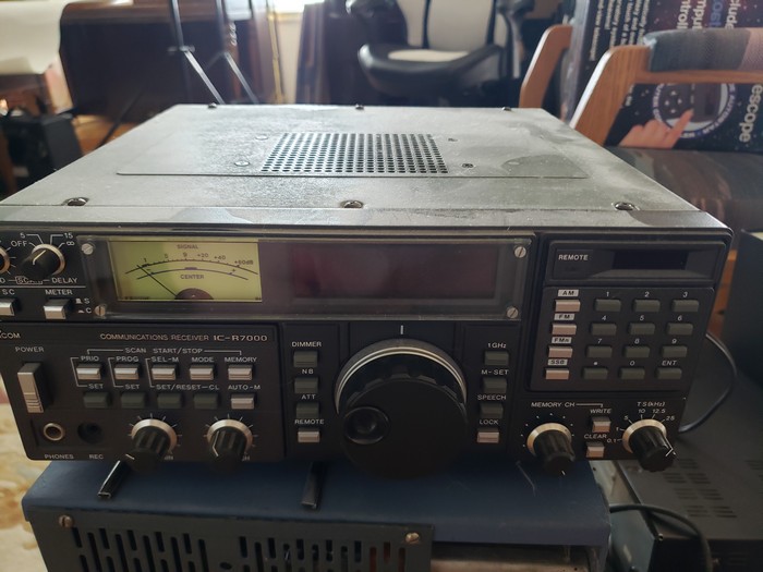 Icom IC-R7000 Communications RX #1